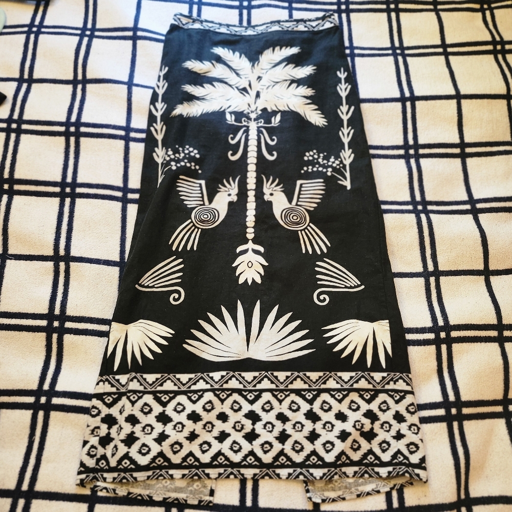 Rachel Zoe Black and White Patterned Garment